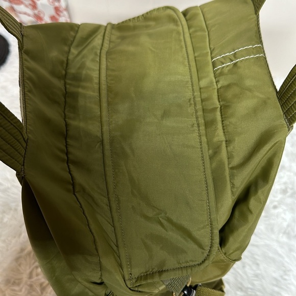 Large Nylon Tote/ Carryon Bag - Picture 10 of 13